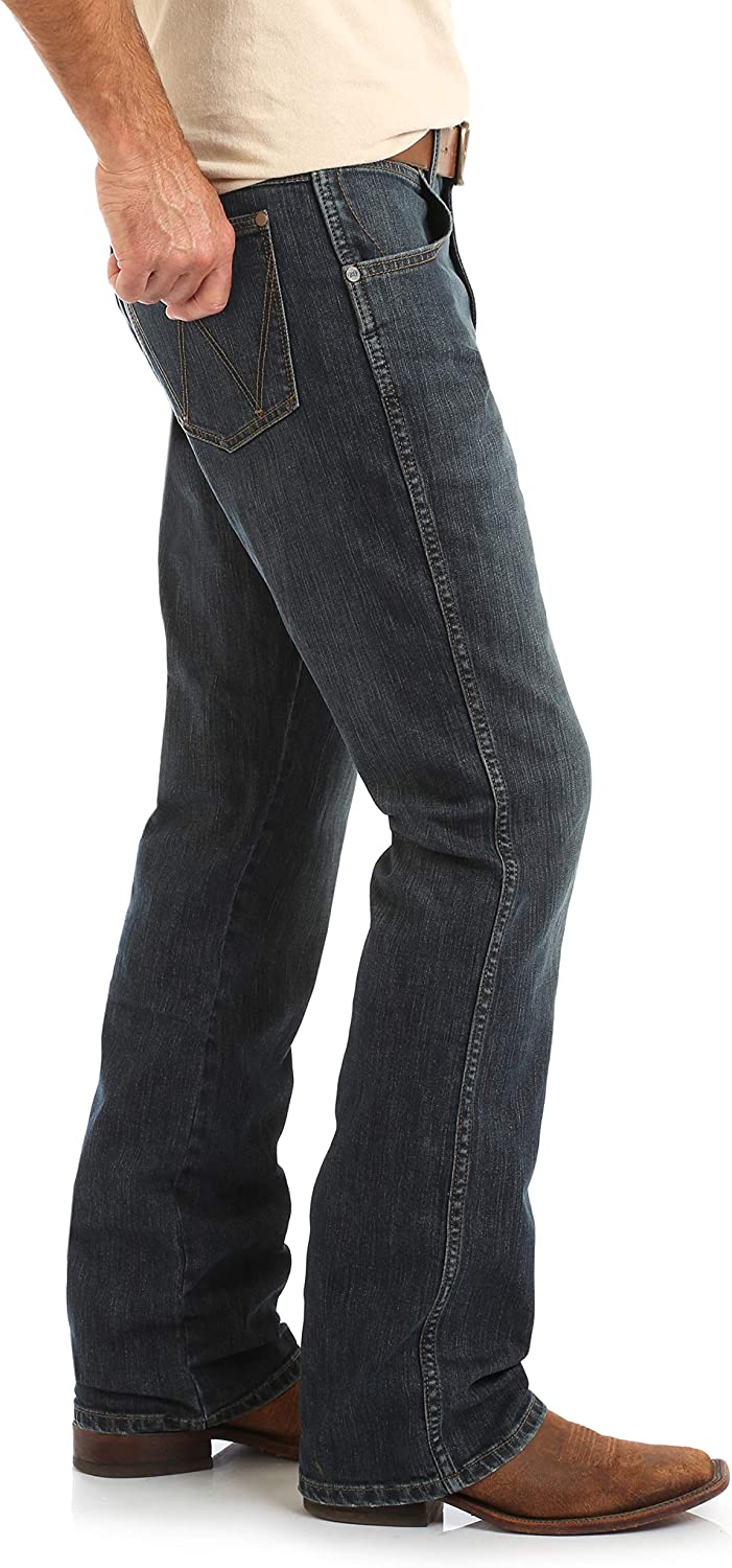 Wrangler Men's Retro Slim Fit Boot Cut Jean 